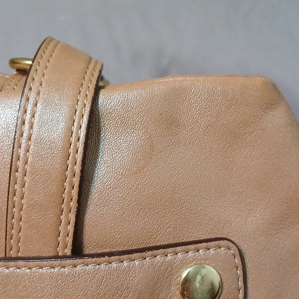 Coach - Picture 5 of 14